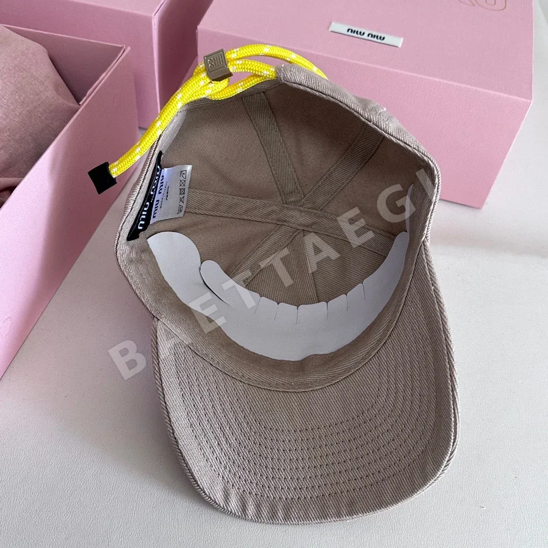 미우미우 모자 81451 Miu Miu Cap 상세 이미지 4