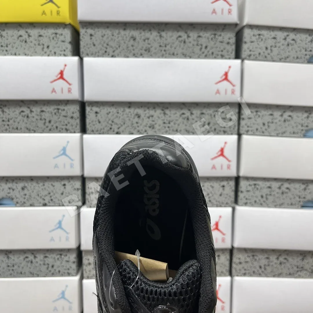 아식스 [VP] 젤 1130 1201A256-002 200552 Asics Gel-1130 Black Graphite Grey 상세 이미지 7