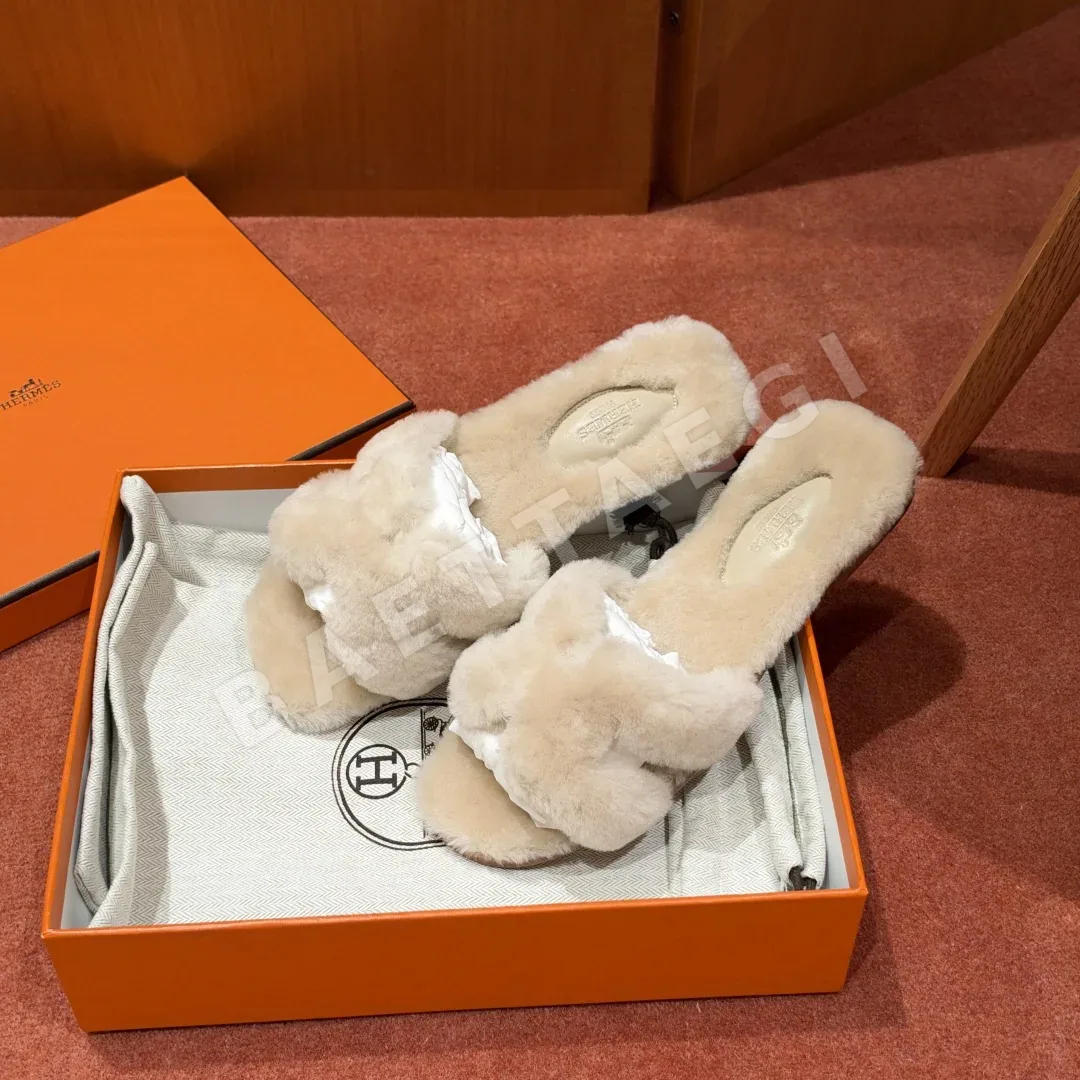 에르메스 오란 샌들 베이지 시프스킨 H 컷아웃 상세 이미지 4