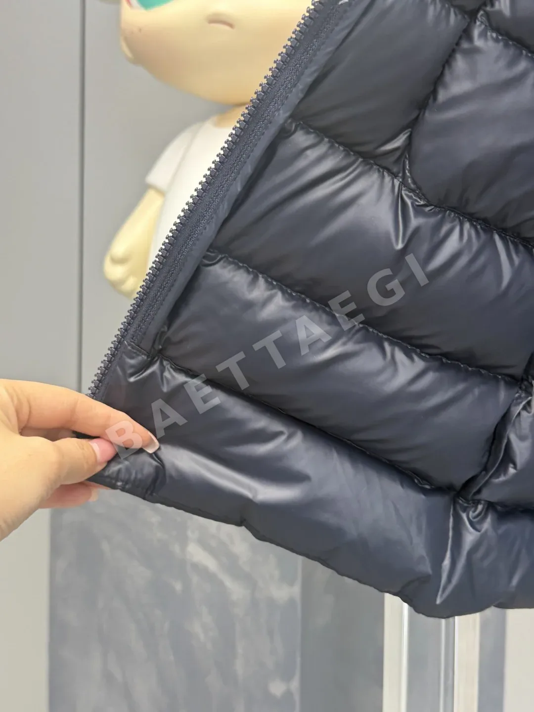 몽클레르 제네 여성 스탠드카라 롱 패딩 상세 이미지 5