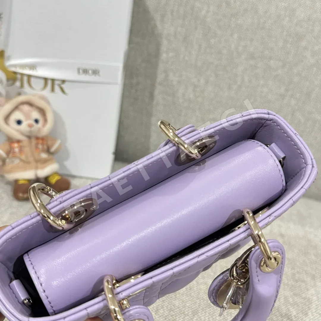 디올 슈퍼 미니 라일락 퍼플 가방 상세 이미지 5
