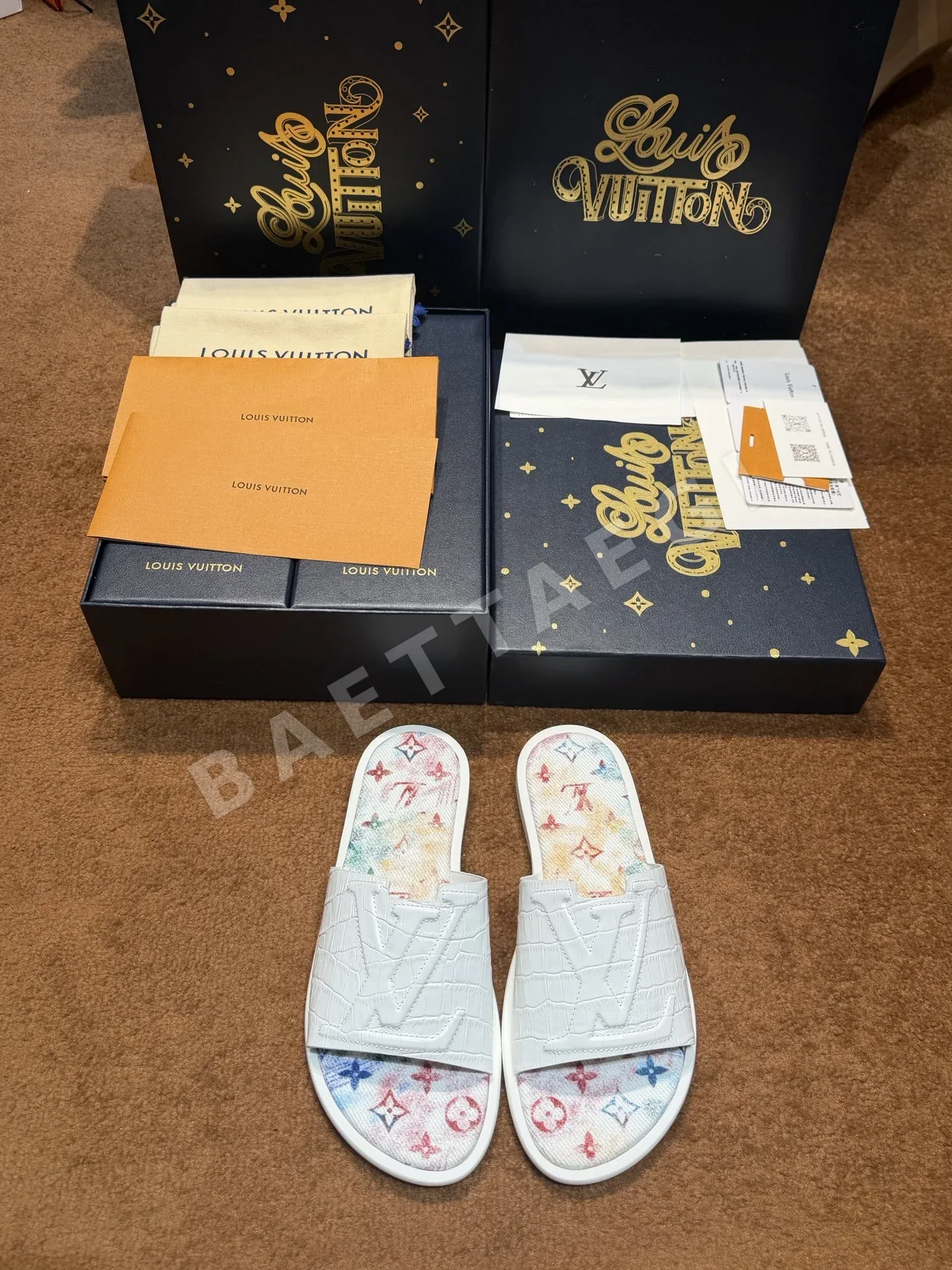 루이비통 모노그램 엠보싱 소가죽 신발 129059
