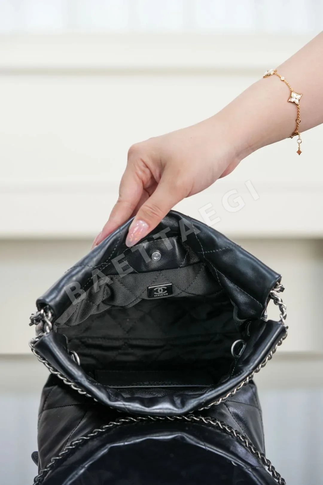 샤넬 LAUM 송아지가죽 숄더백 상세 이미지 8