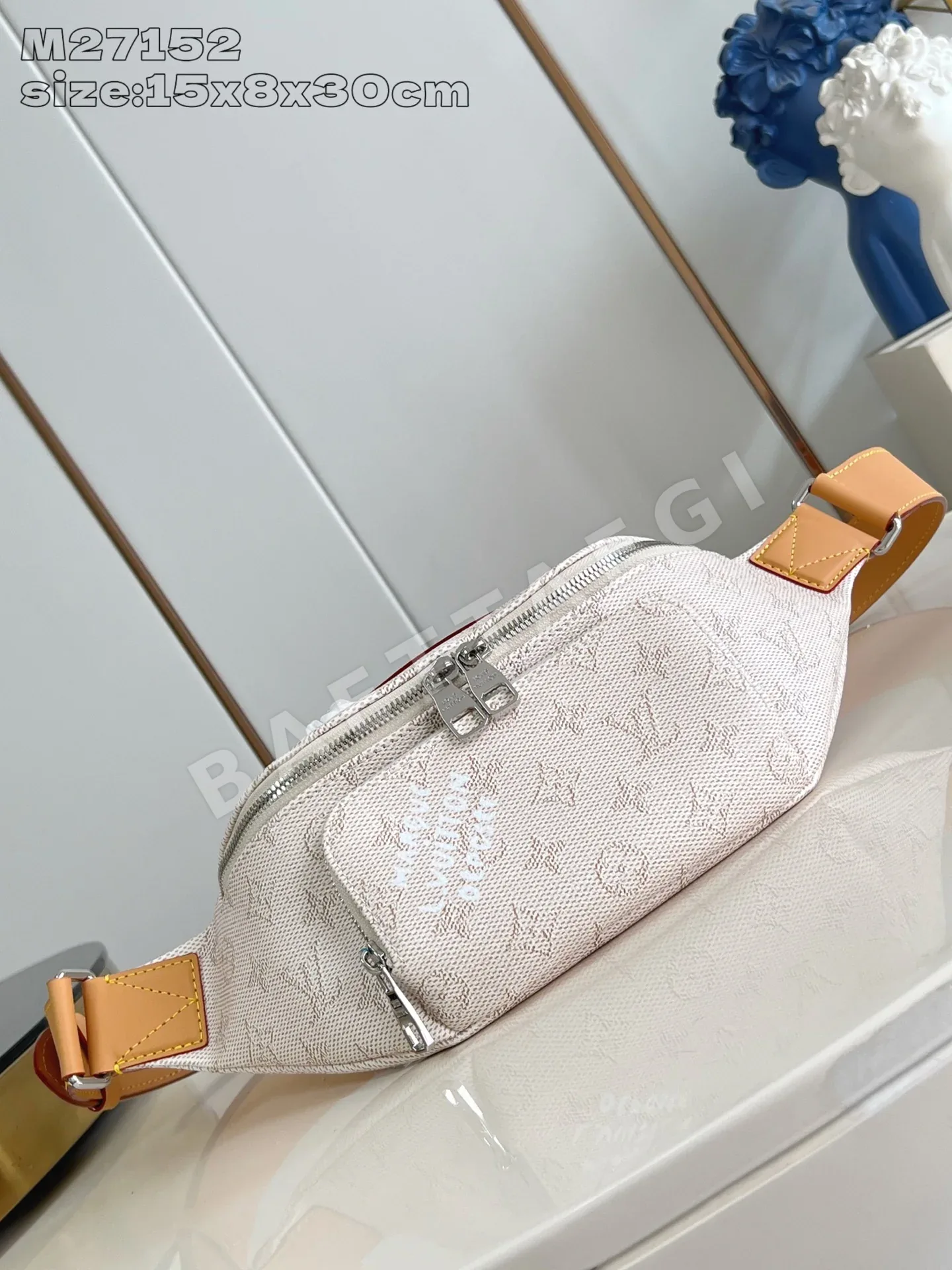 루이비통 화이트 모노그램 숄더백 M27152