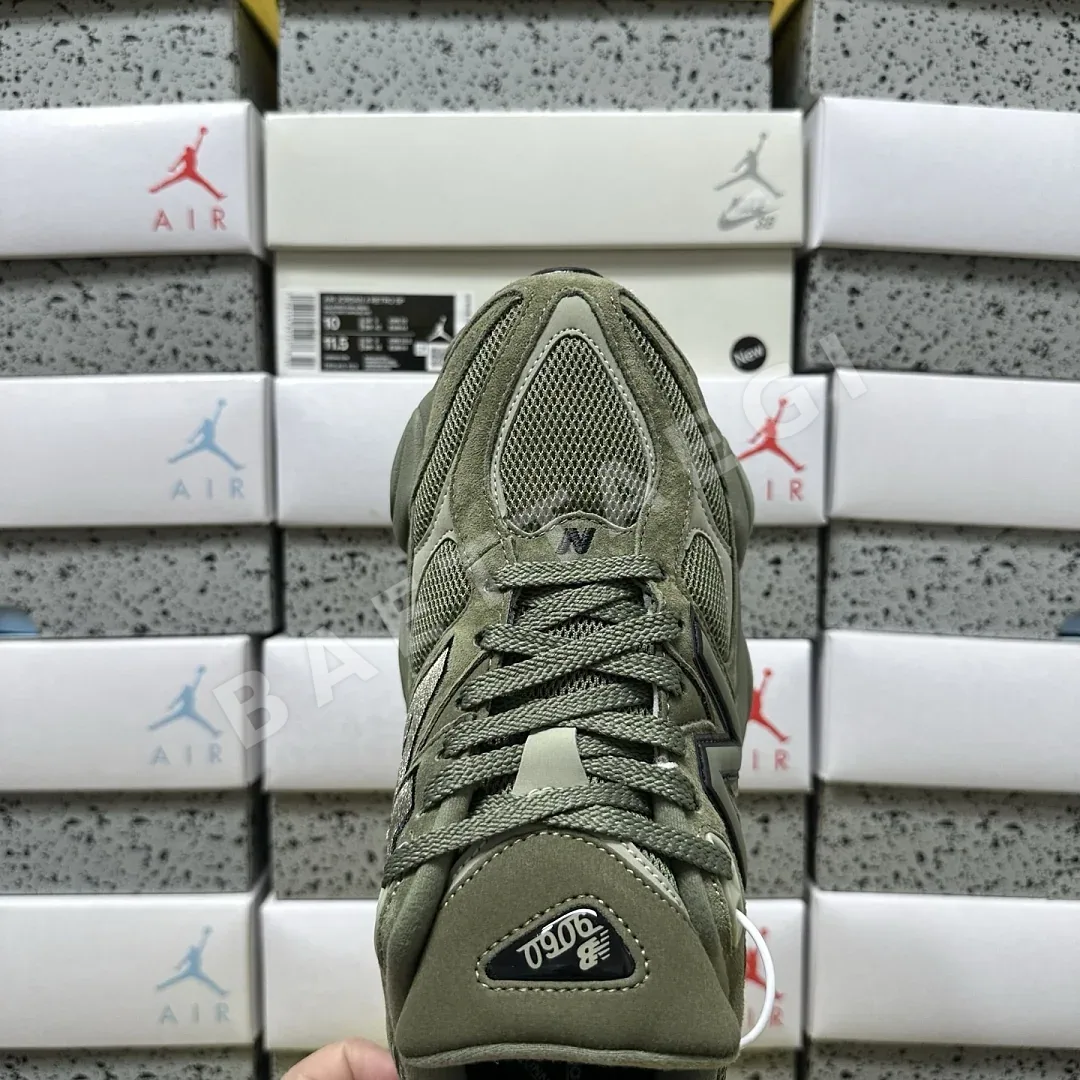 뉴발란스 [C] 9060 U9060ZGD 202206 New Balance 9060 상세 이미지 4