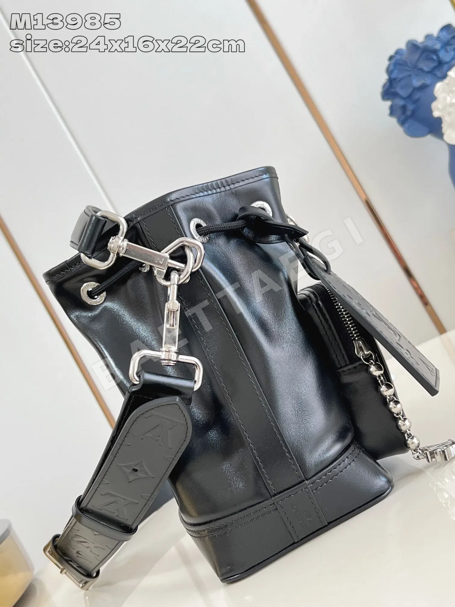 루이비통 노에 스몰 버킷백 M13985 상세 이미지 4