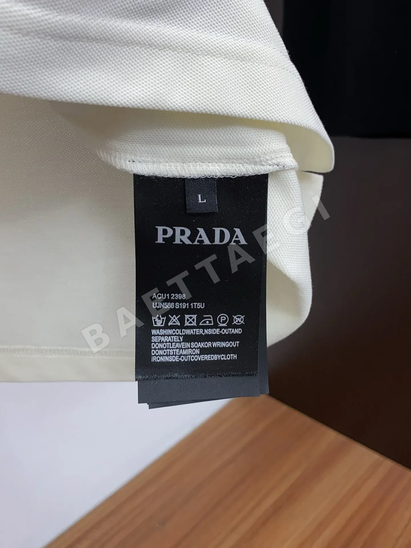 프라다 남성 폴로 카라 반팔 티셔츠 상세 이미지 6