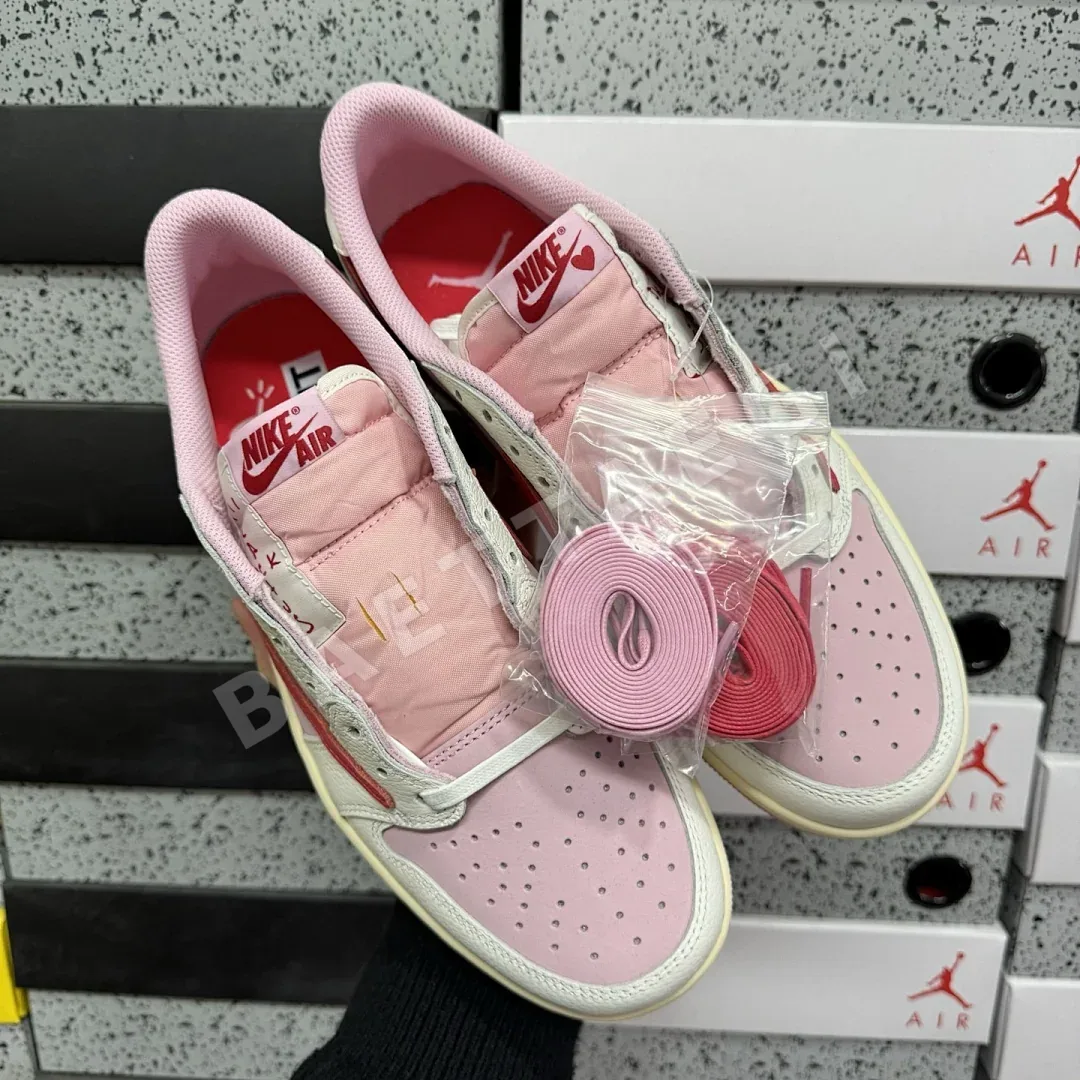 나이키 [LJR] 조던 1 레트로 로우 OG SP IQ7604-101 201252 Nike Jordan 1 Retro Low OG SP 상세 이미지 5