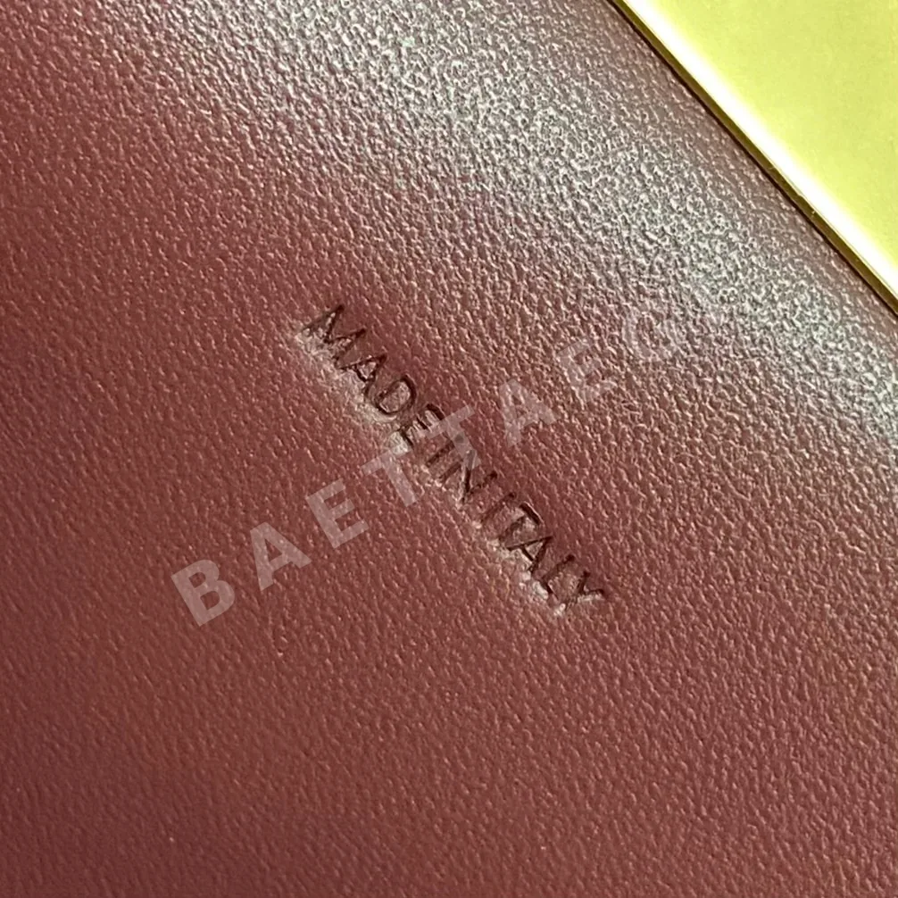 셀린느 리틀 핫도그 버건디 미니 숄더백 상세 이미지 8