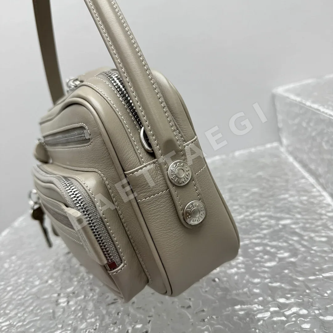 아크네스튜디오 카메로 스몰 143200 가방 Bag 상세 이미지 6