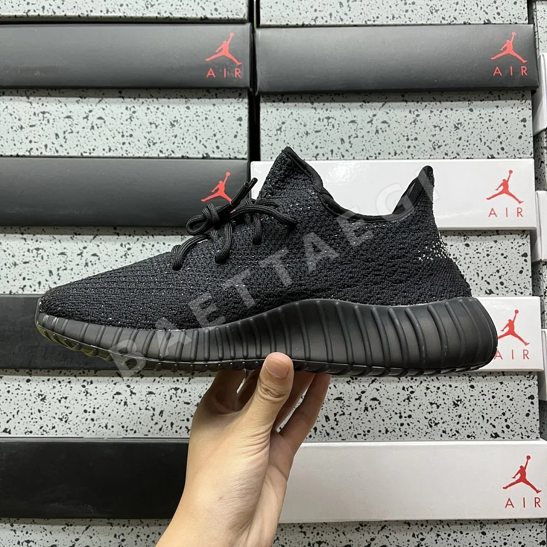 아디다스 [XQ] 이지 부스트 350 V2 BY1604 200800 Adidas Yeezy Boost 350 V2 Core Black White 상세 이미지 9