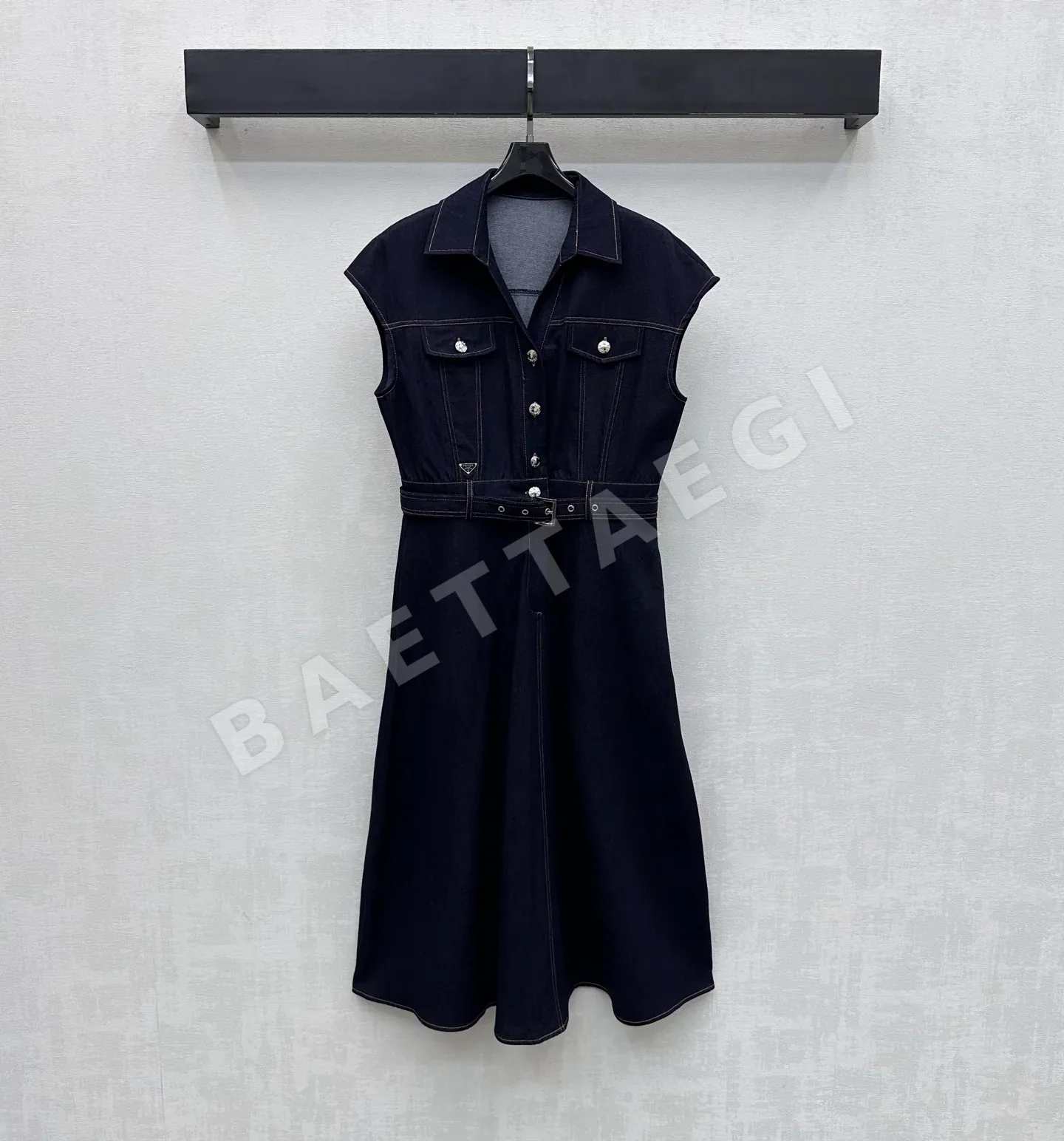 프라다 여성 데님 로고 벨트 슬림핏 반팔 폴로 카라 민 원피스 레플리카 45939