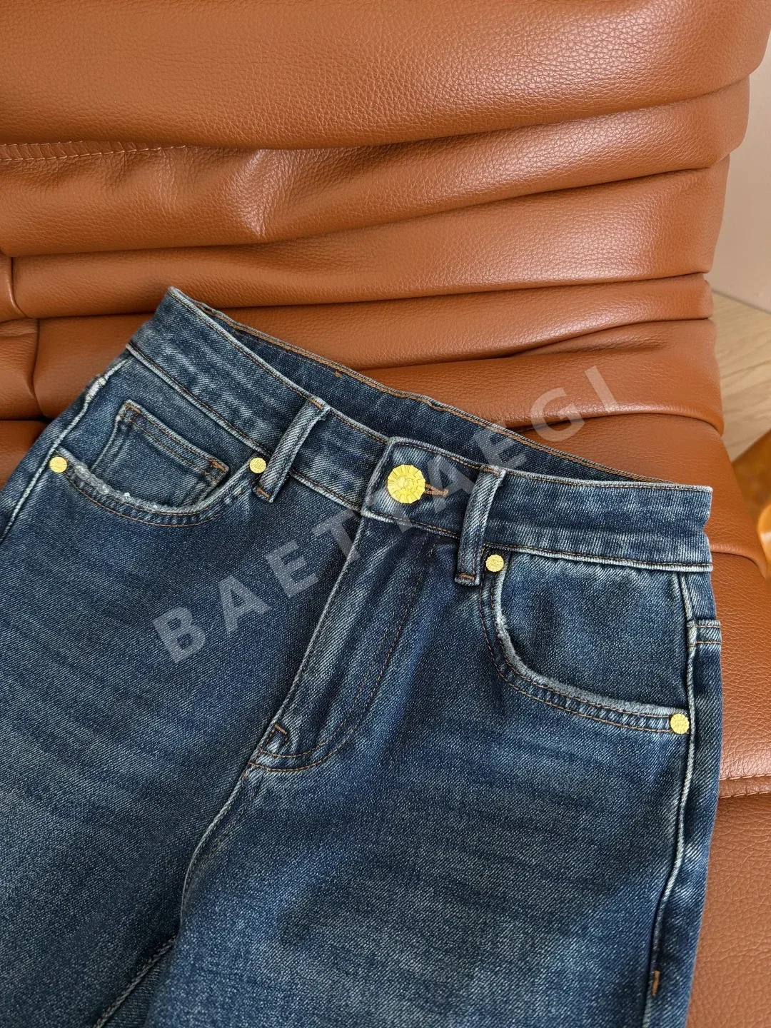 샤넬 더블 C 자수 플레어 진 바지 상세 이미지 5