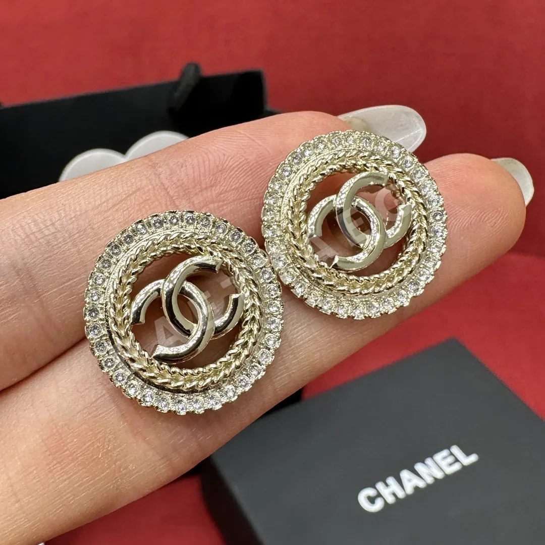 샤넬 24K 풀 다이아몬드 라운드 후프 더블 C 귀걸이 상세 이미지 3