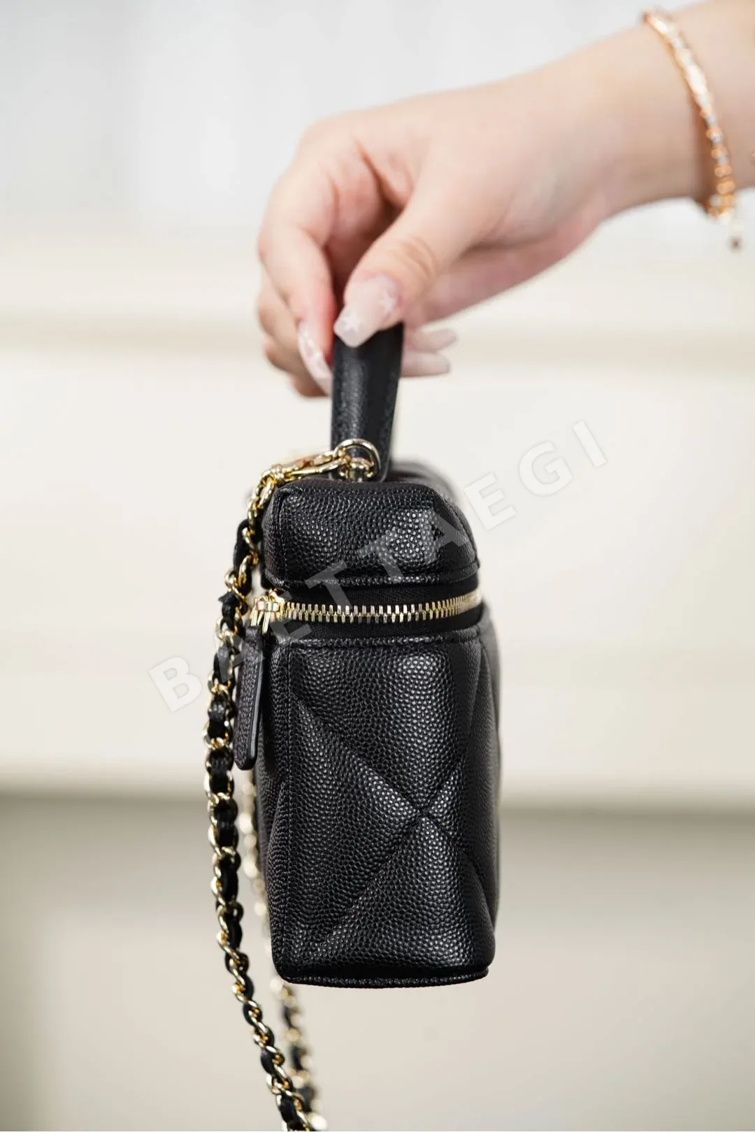 샤넬 다이아몬드 패턴 소가죽 박스 가방 상세 이미지 6