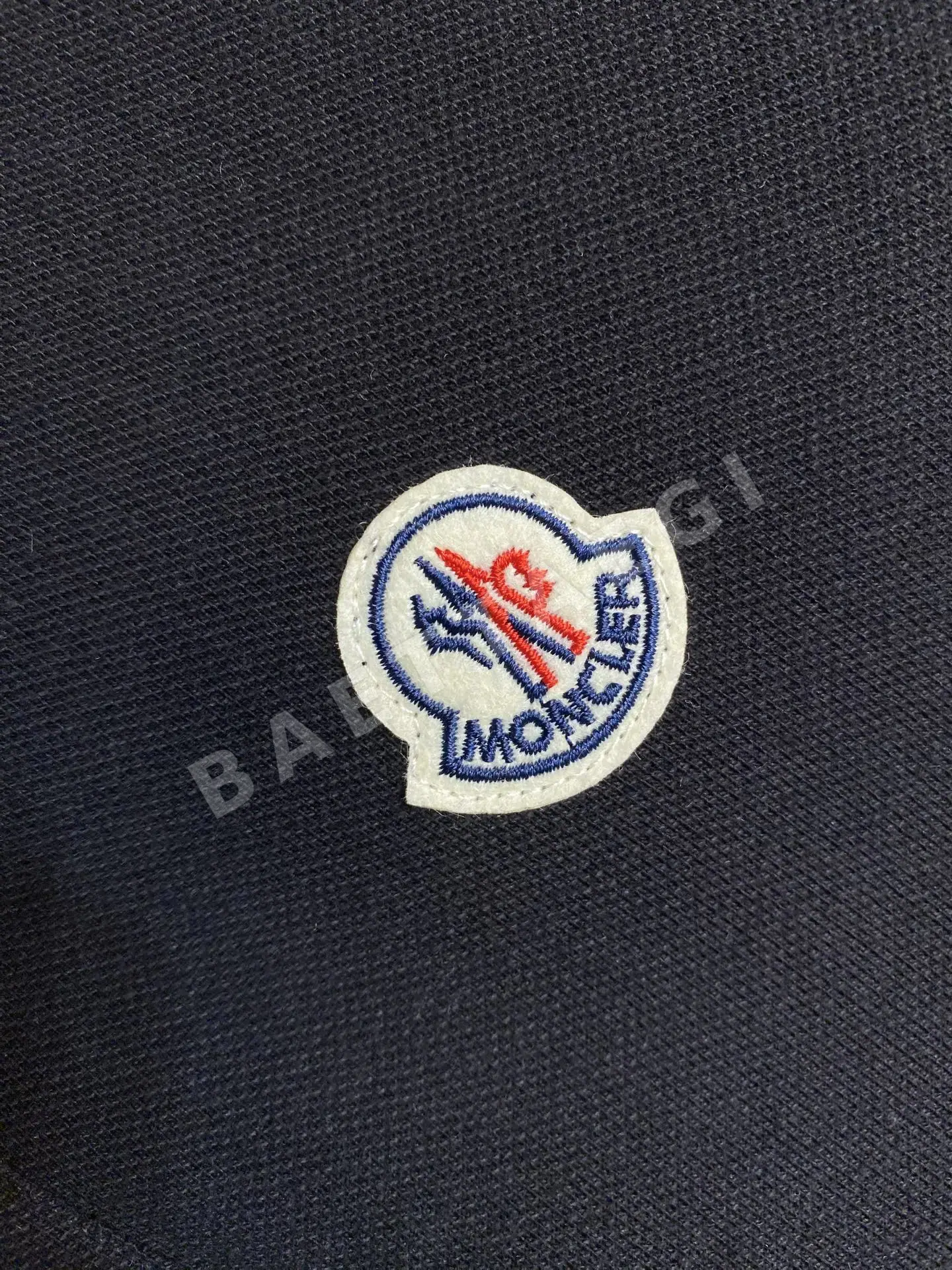 몽클레르 로고 패치 남성 반팔 폴로셔츠 상세 이미지 6