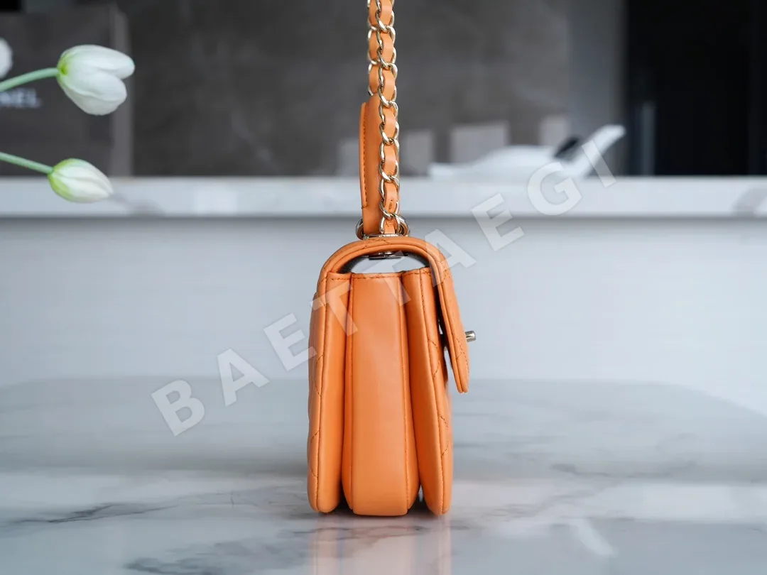 샤넬 카라멜 램스킨 미니 가방 상세 이미지 3