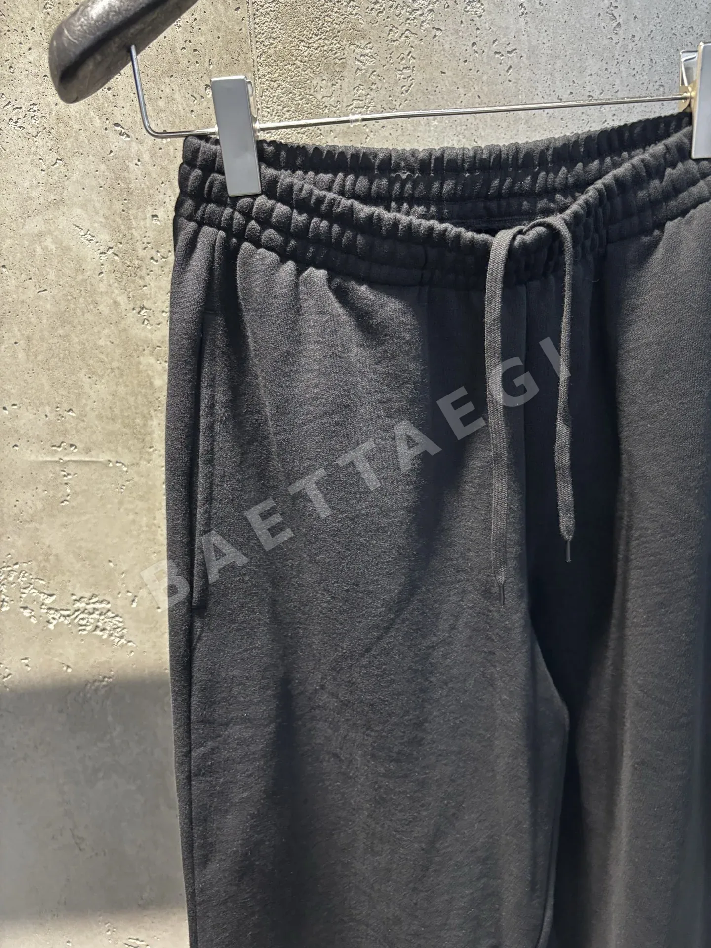 발렌시아가 남성 바지 상세 이미지 7