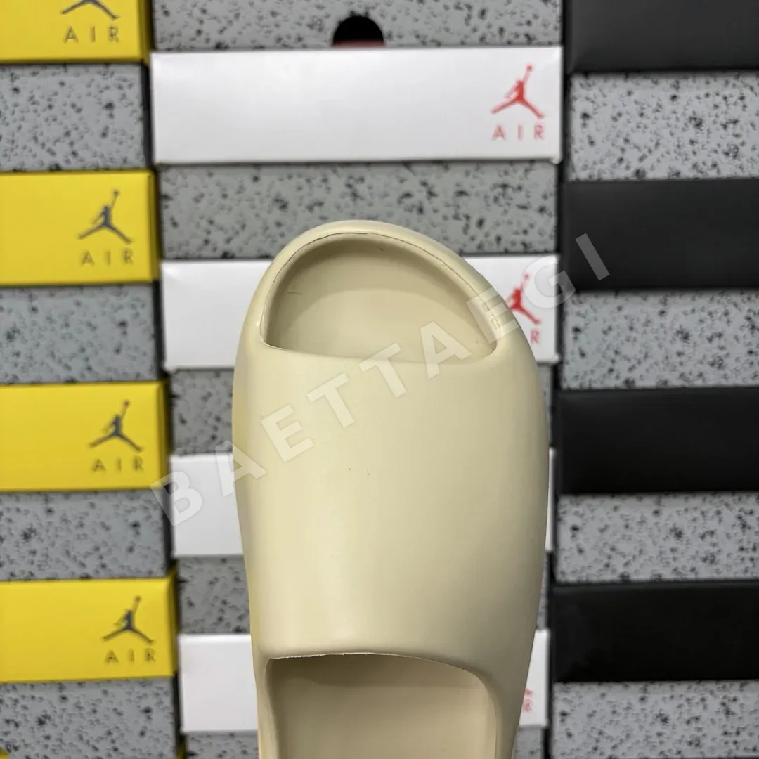 아디다스 [LW] 이지 슬라이드 FW6345 200619 Adidas Yeezy Slide Bone 상세 이미지 5