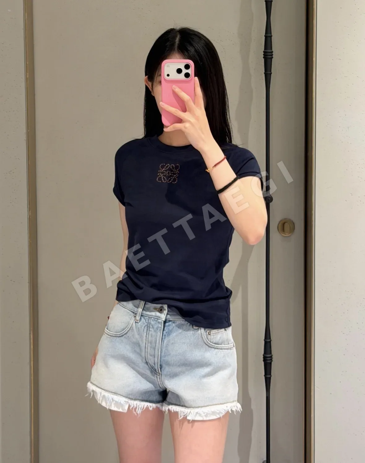 로에베 자수 로고 래글런 반팔 티셔츠 상세 이미지 6