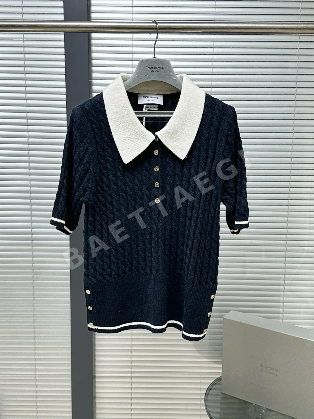 톰브라운 컬러블록 케이블 니트 반팔 티셔츠 126248