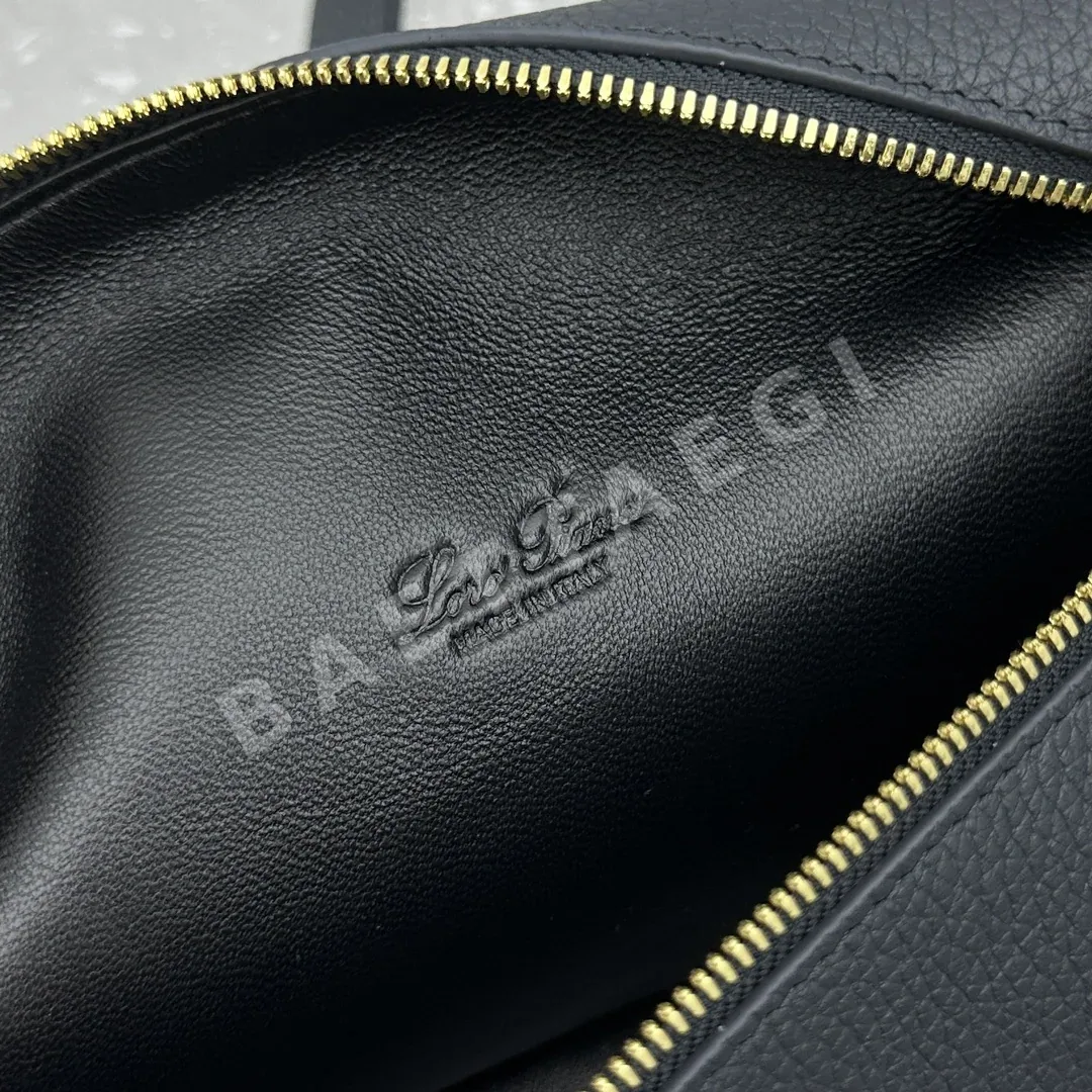 로로피아나 네이비 블루 소형 크로스바디 가방 상세 이미지 9
