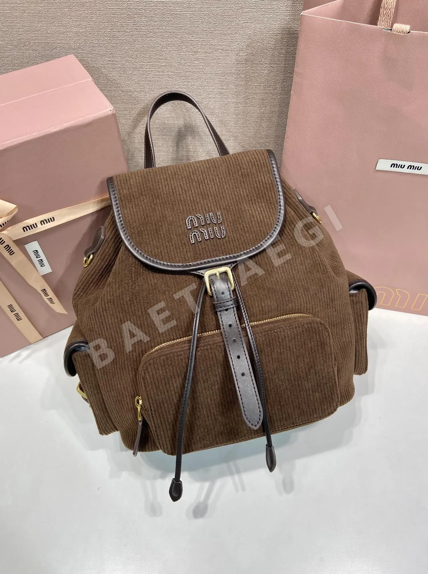 미우미우 코듀로이 백팩 5BZ042 상세 이미지 3