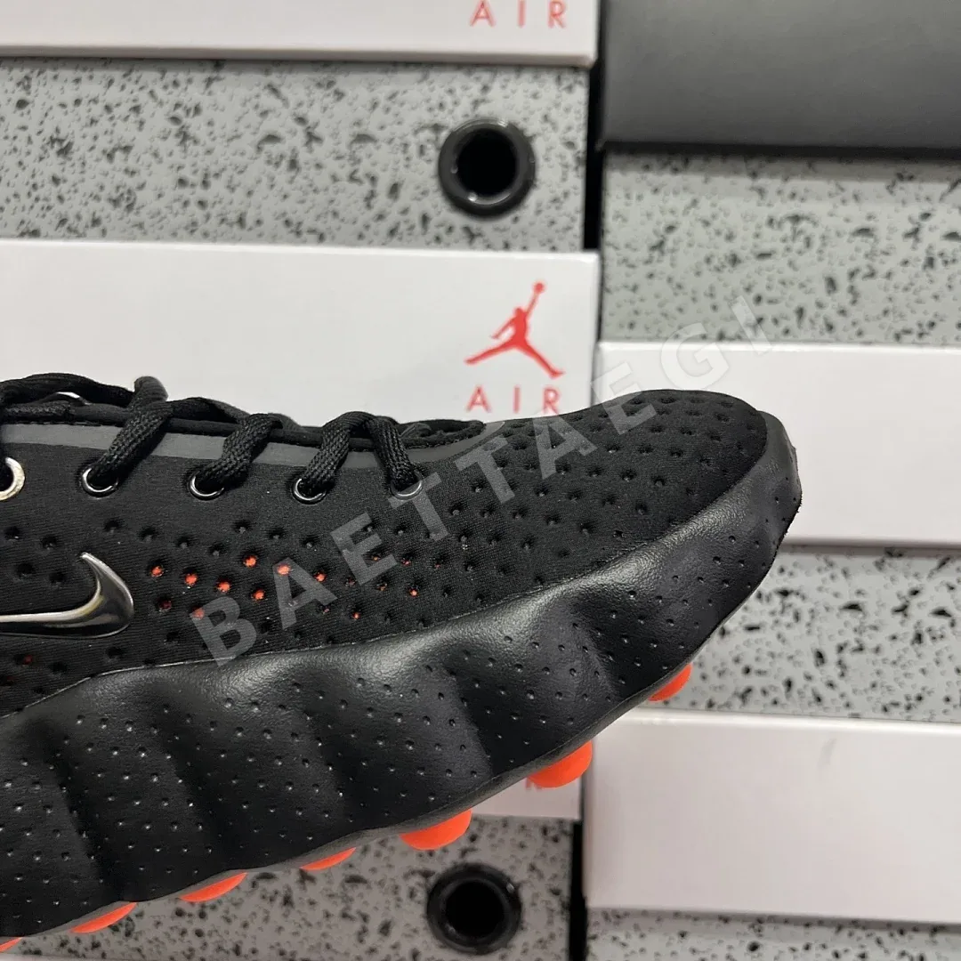 나이키 [WM] 마인드 002 HQ4308-001 201243 Nike Mind 002 Black Hyper Crimson 상세 이미지 4