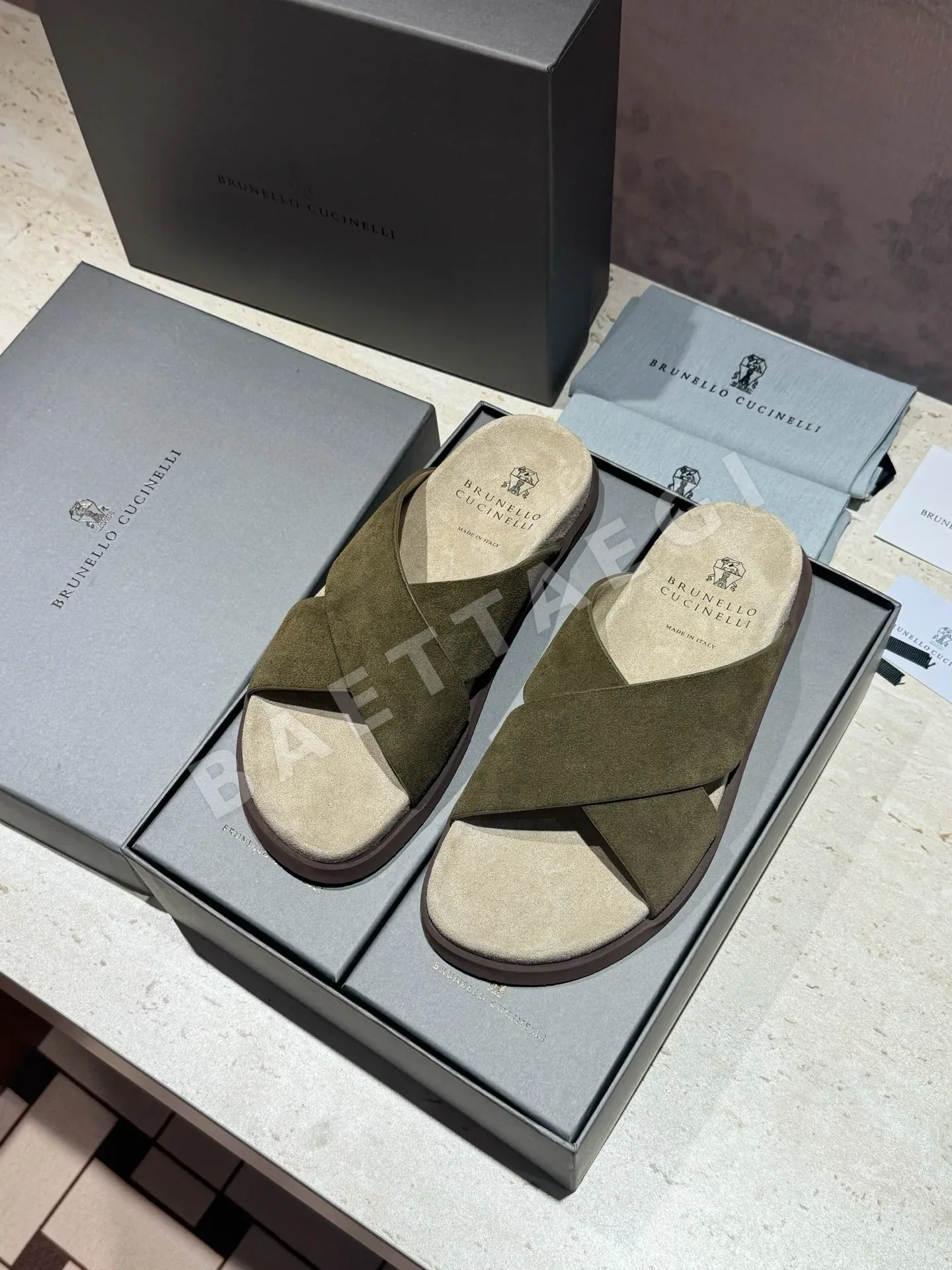 브루넬로쿠치넬리 남성 스웨이드 샌들 상세 이미지 4