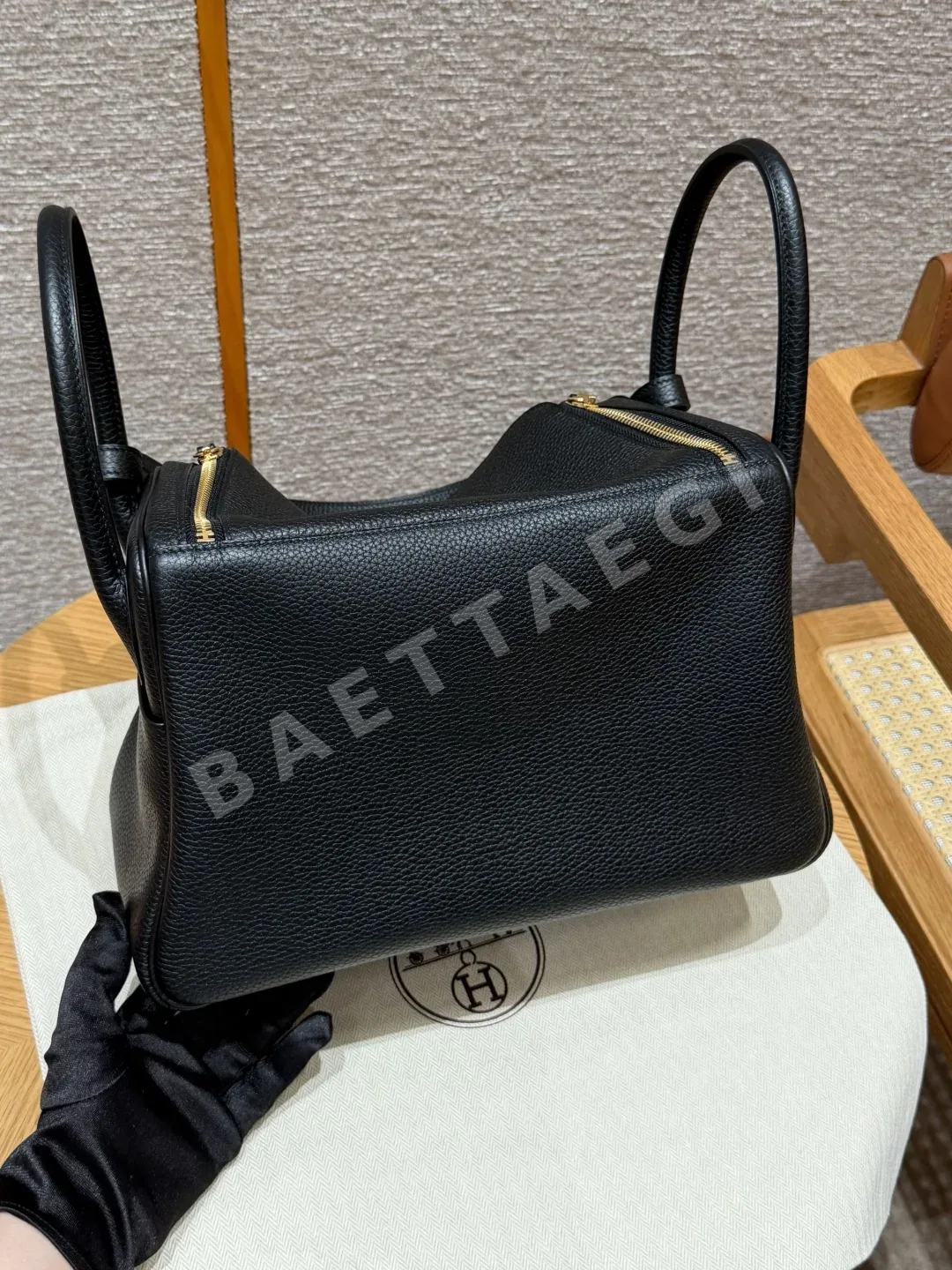 에르메스 린디 30 블랙 가방 상세 이미지 2