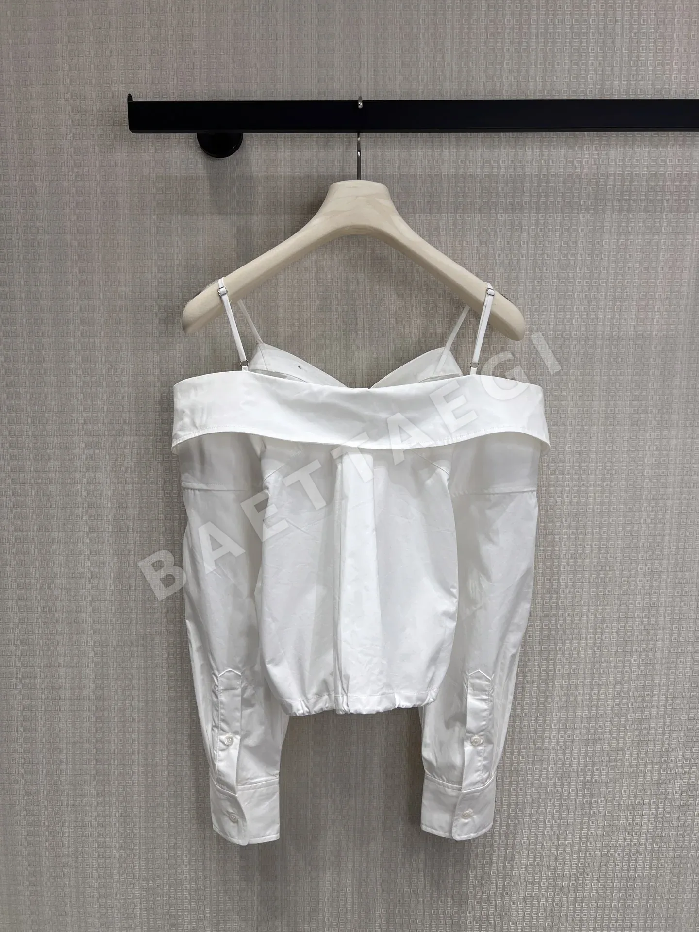 알렉산더왕 스트랩리스 오프숄더 크롭 셔츠 상세 이미지 8