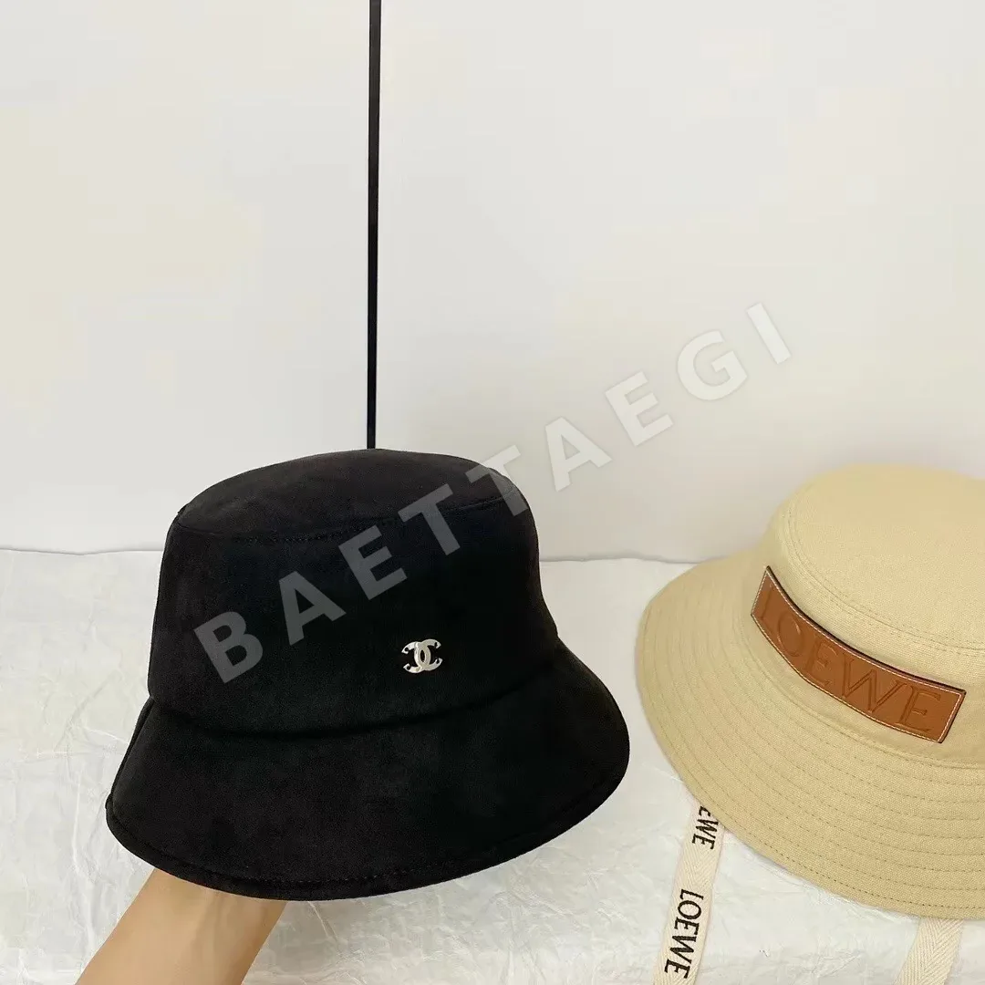 샤넬 스웨이드 피셔맨즈 햇 상세 이미지 9