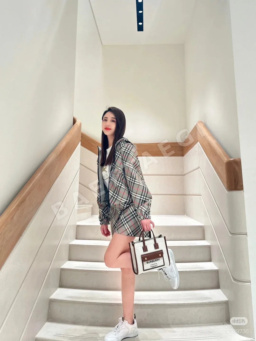 버버리 여성 자켓 상세 이미지 5