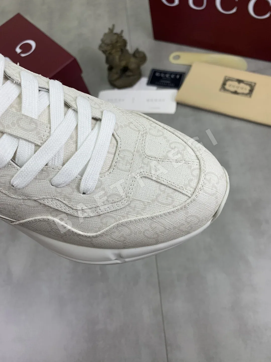 구찌 청키 스니커즈 4207 상세 이미지 5