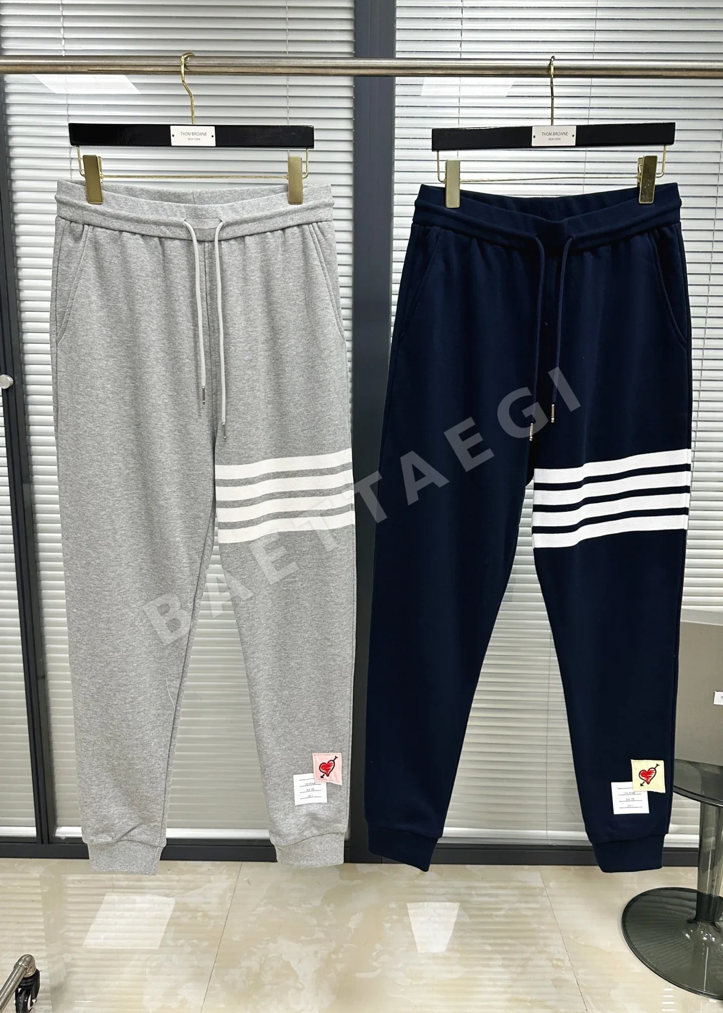 톰브라운 네이비 블루 그레이 브라운 남성 바지 레플리카 46692 Thom Browne 상세 이미지 2