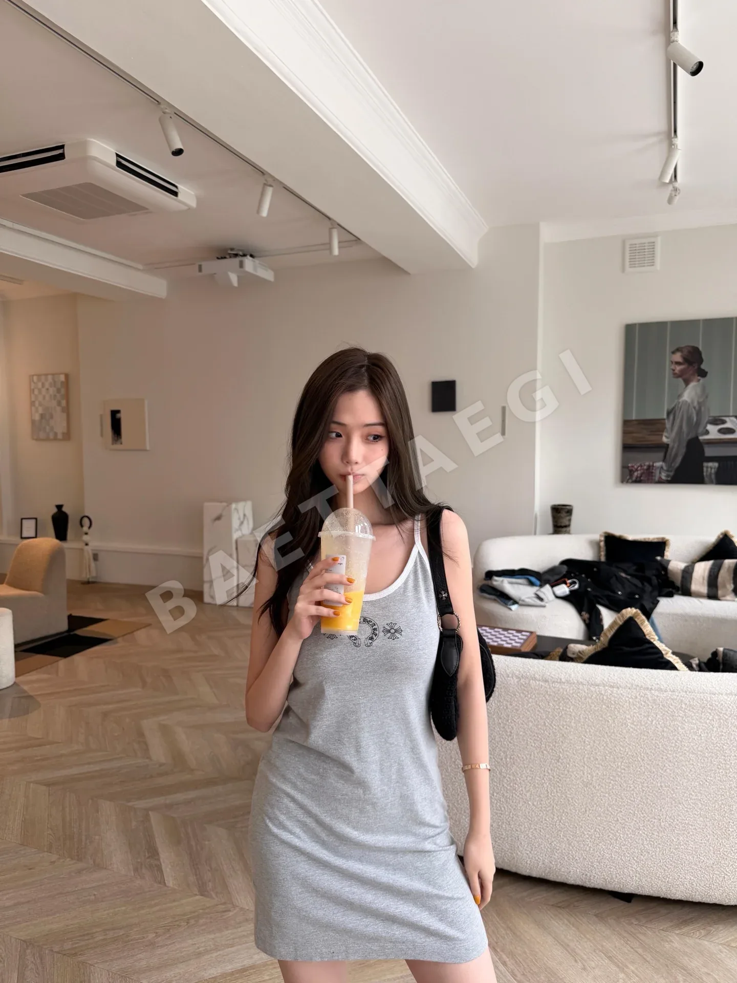 크롬하츠 홀스슈 스크롤 프린트 여성 반팔 티셔츠 상세 이미지 21