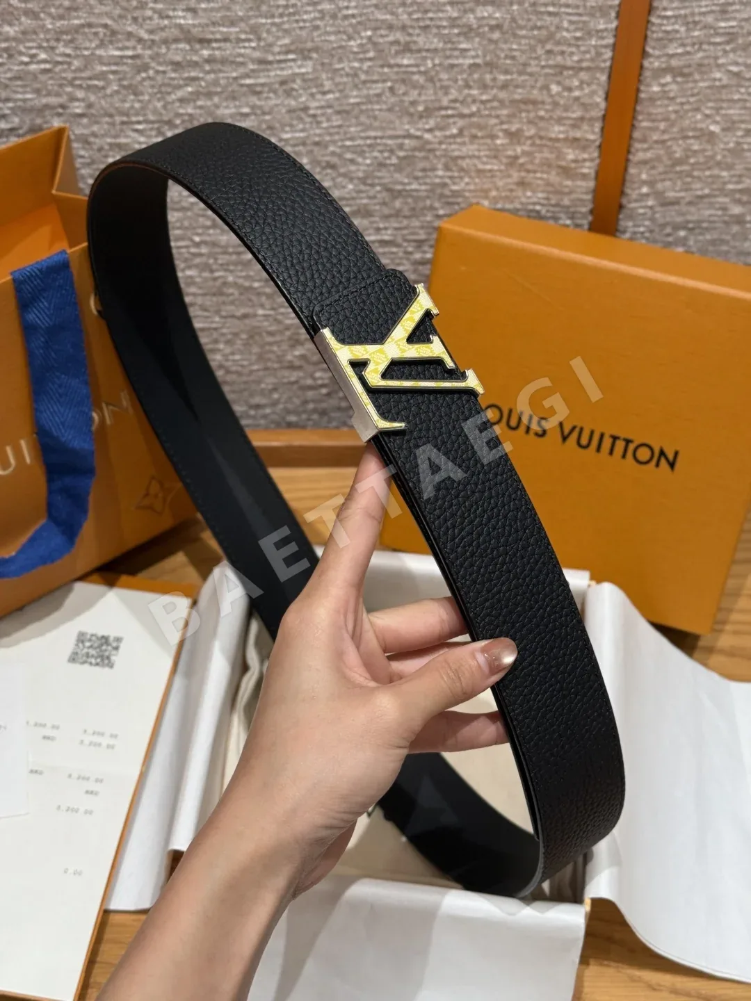루이비통 알파벳 버클 가죽 벨트 상세 이미지 3