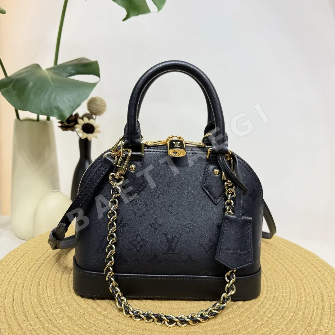 루이비통 알마 BB 모노그램 소가죽 핸드백 M3A843 M12561