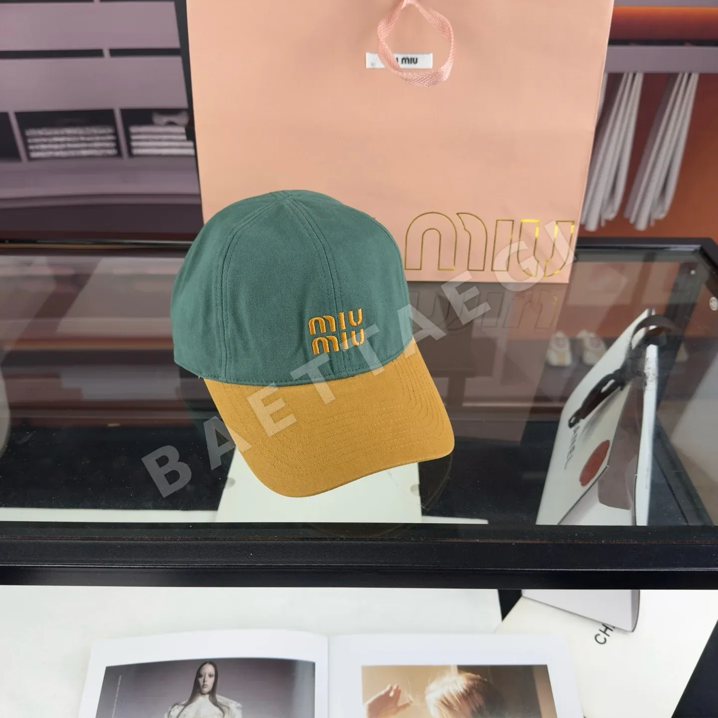 미우미우 컬러 블록 베이스볼 캡 118739