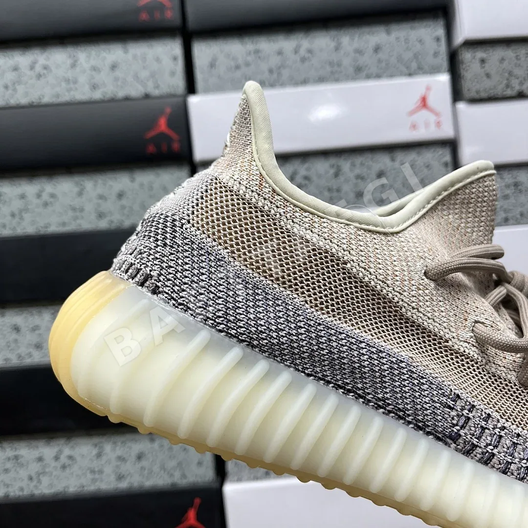 아디다스 [XQ] 이지 부스트 350 V2 GY7658 200791 Adidas Yeezy Boost 350 V2 Ash Pearl 상세 이미지 6