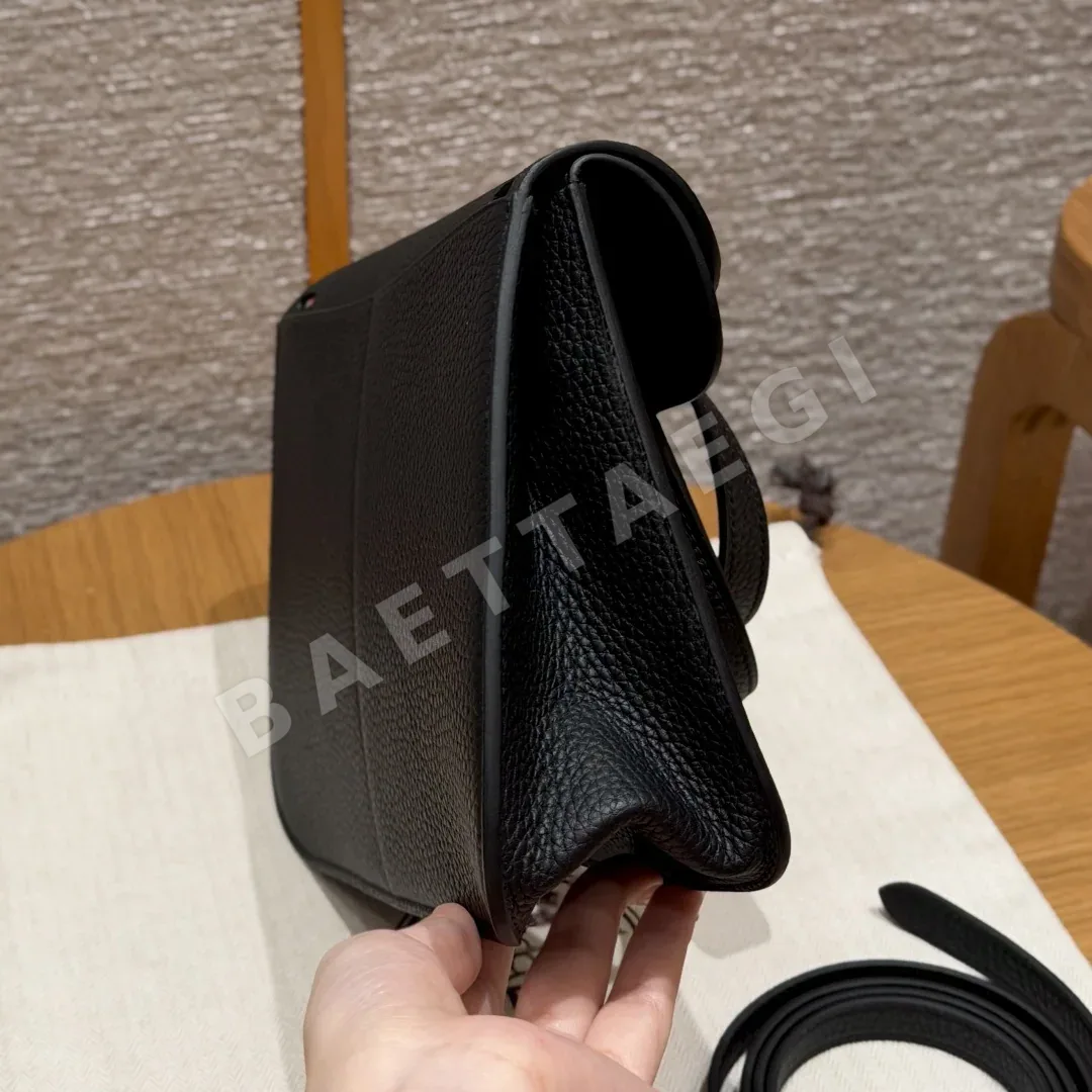 에르메스 할잔 말굽형 가죽 가방 상세 이미지 2