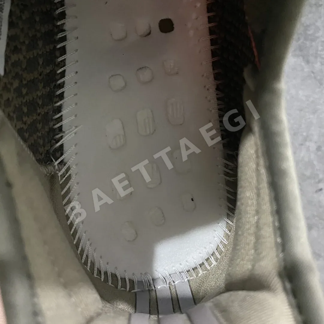 아디다스 이지 350 GW0089 200680 Adidas Yeezy 350 상세 이미지 13