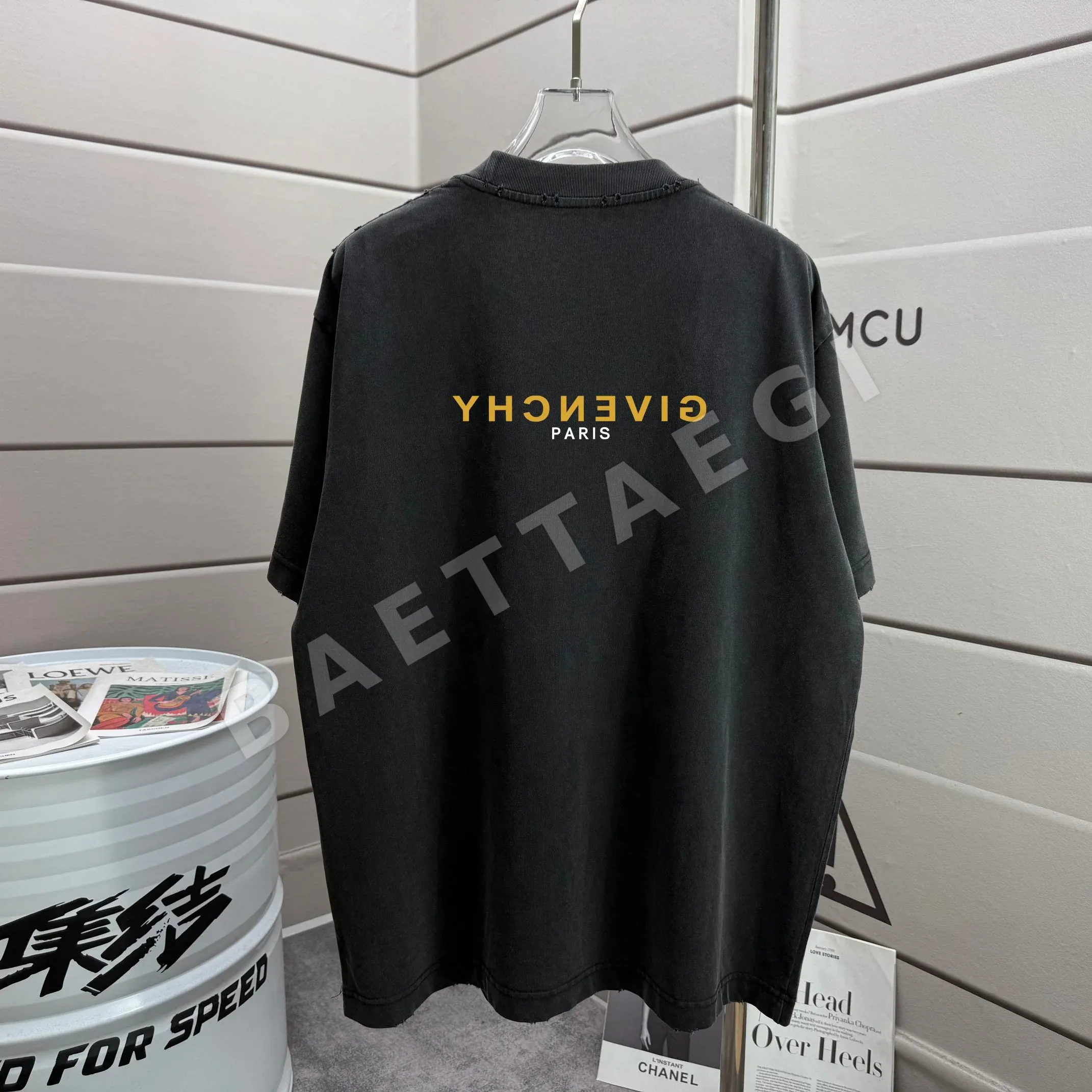 지방시 워싱 데미지 크루넥 반팔 티셔츠 상세 이미지 2