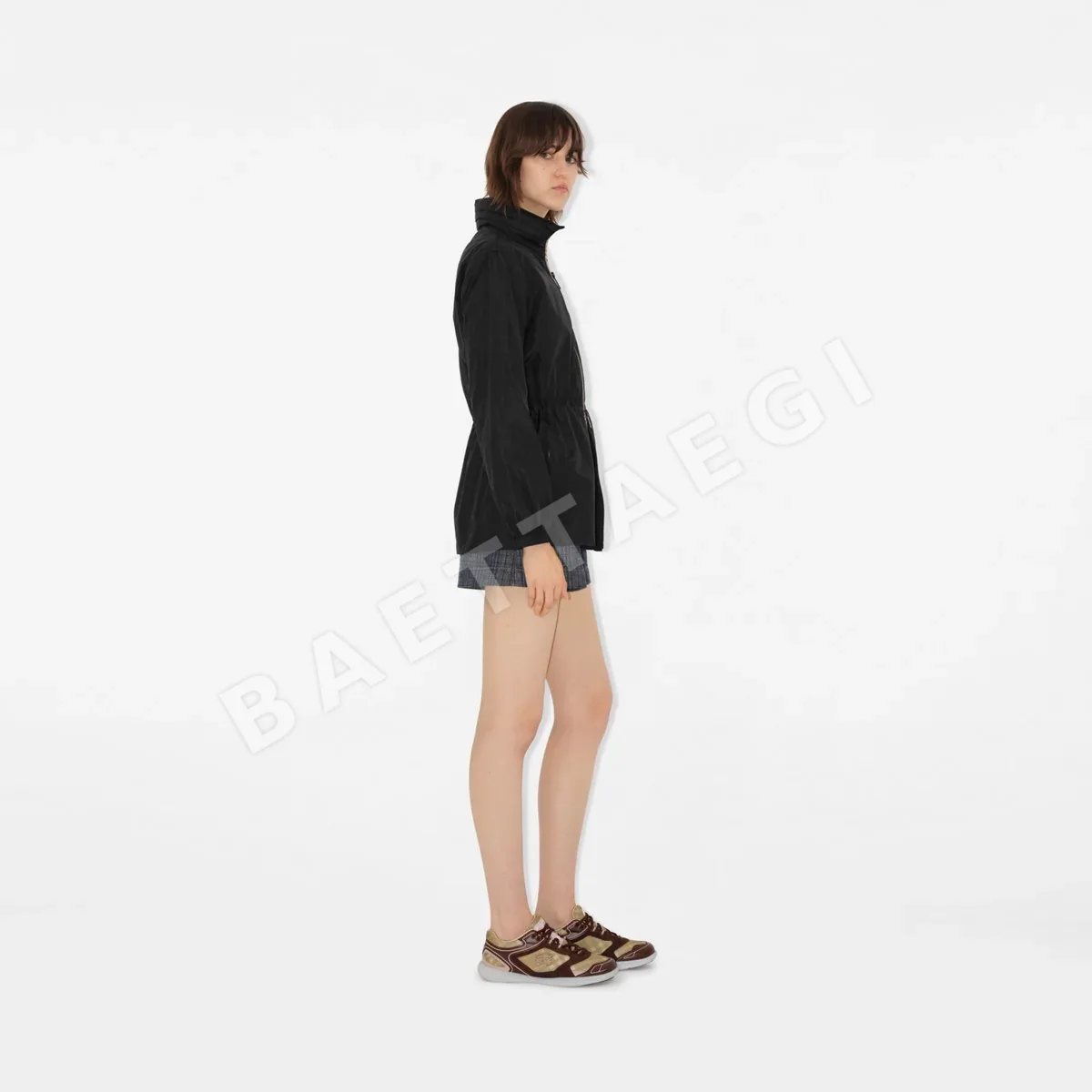 버버리 나일론 드로스트링 후드 자켓 상세 이미지 7