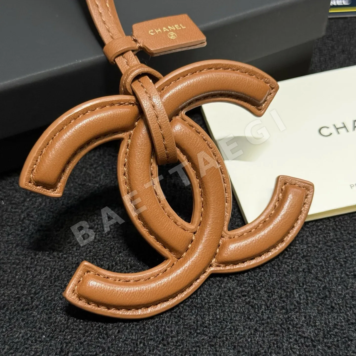 샤넬 램스킨 더블 C 로고 키링 상세 이미지 7