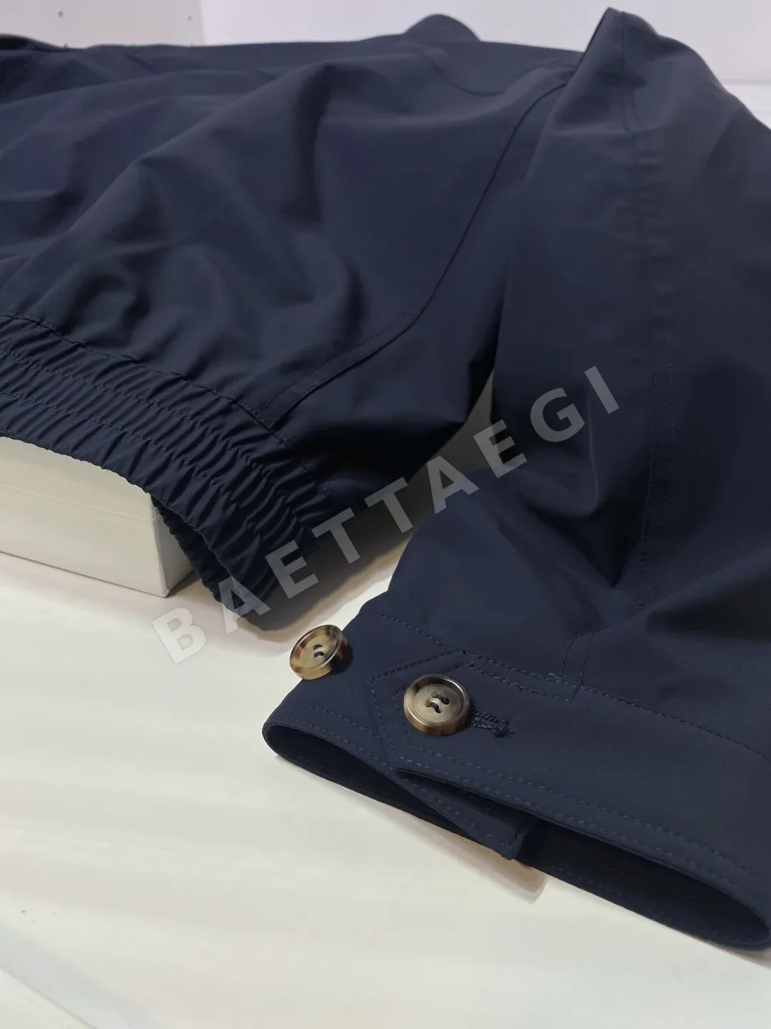 브루넬로쿠치넬리 네이비 베이지 더블 카라 남성 자켓 상세 이미지 8