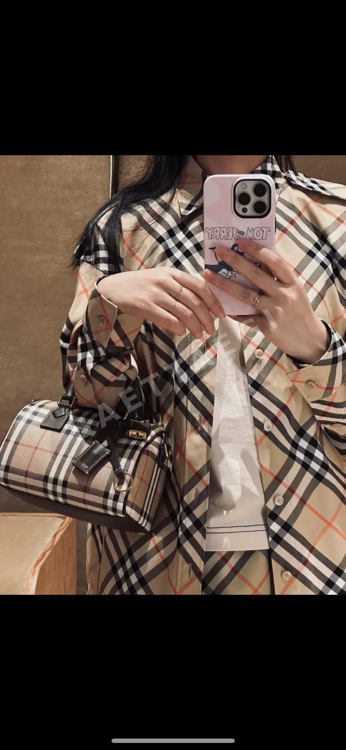 버버리 미니 보스턴 백 가방 상세 이미지 2
