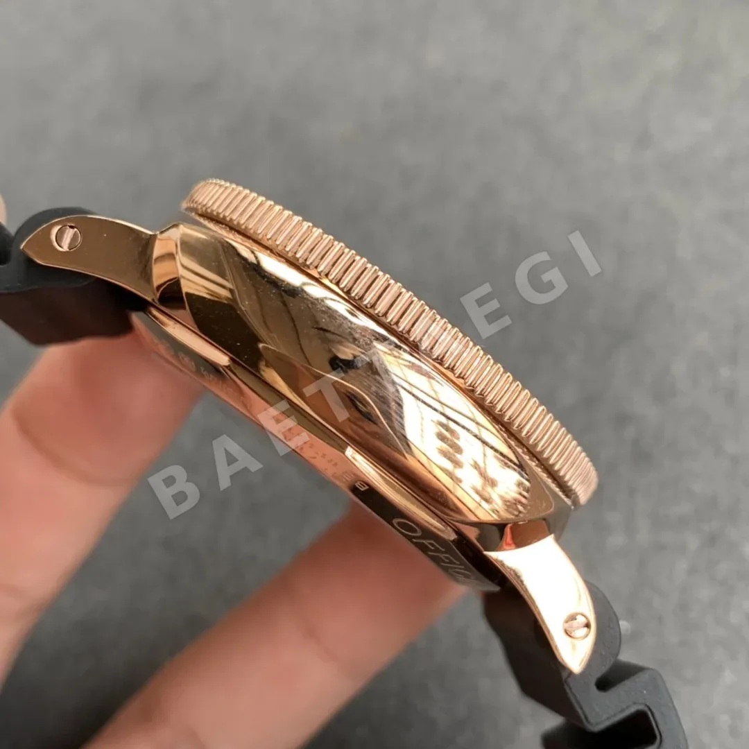 파네라이 PAM684 로즈골드 자동 시계 상세 이미지 5