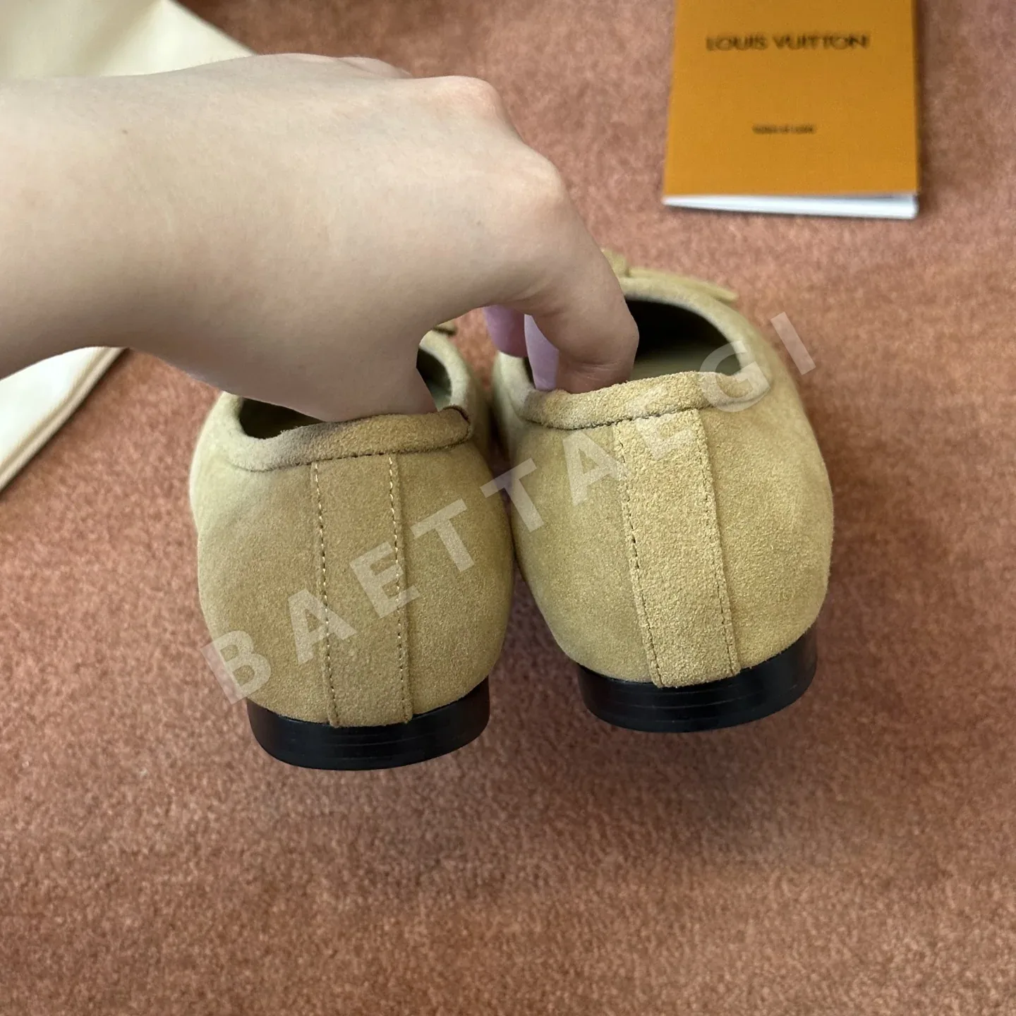 루이비통 모노그램 패치 플랫폼 플랫슈즈 상세 이미지 8