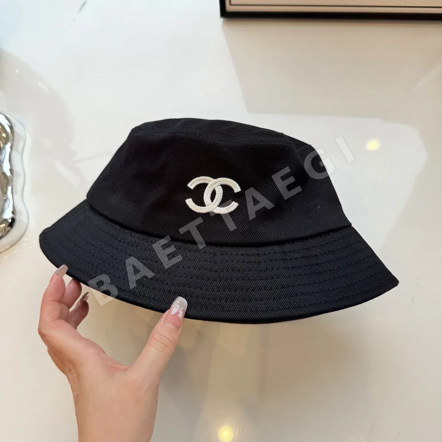 샤넬 더블 C 자수 트윌 야구모자 상세 이미지 5